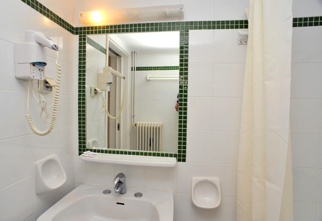 Sea Colours Rooms & Apartments Ermoupoli Room photo