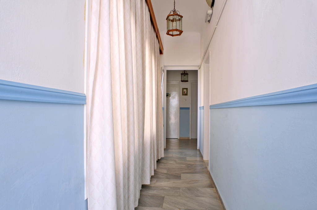 Sea Colours Rooms & Apartments Ermoupoli Room photo