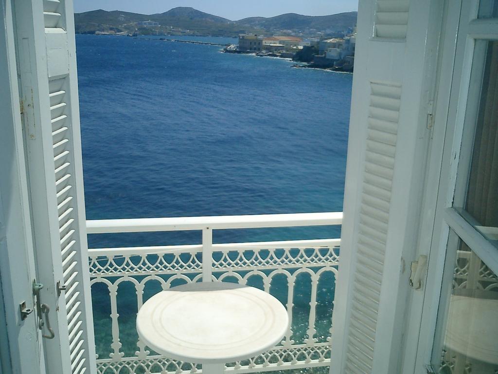 Sea Colours Rooms & Apartments Ermoupoli Room photo