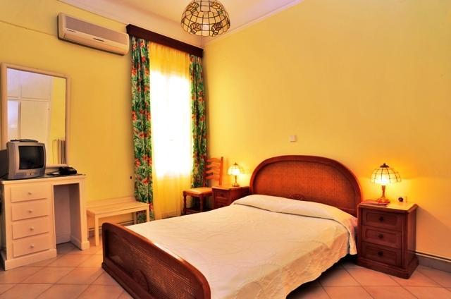 Sea Colours Rooms & Apartments Ermoupoli Room photo