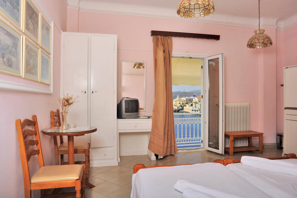 Sea Colours Rooms & Apartments Ermoupoli Exterior photo