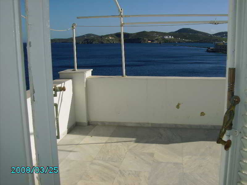Sea Colours Rooms & Apartments Ermoupoli Exterior photo